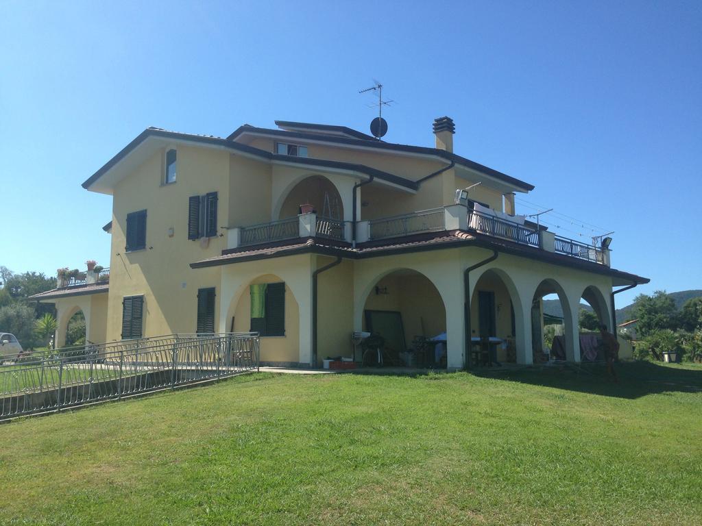 Villa Naclerio Сарцана Екстер'єр фото